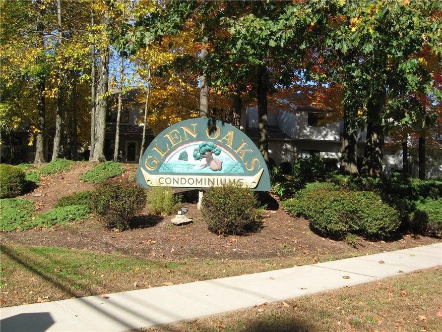 110 Cottonwood Rd unit 110, Newington, CT 06111 - photo 1