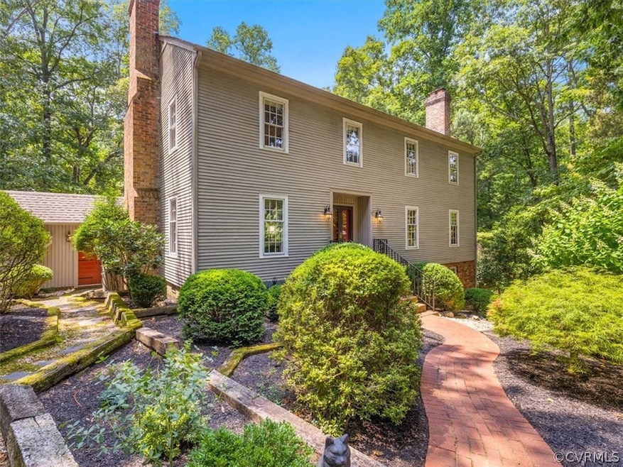 10711 Darby Cir, Midlothian, VA 23113 - photo 1