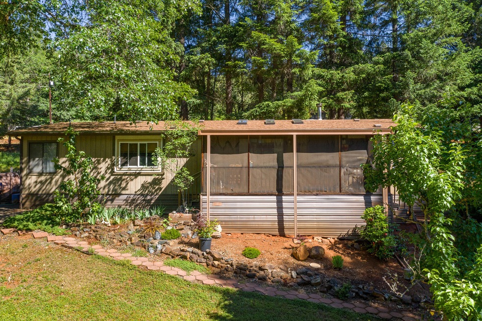 479 W Pickett Creek Rd-019