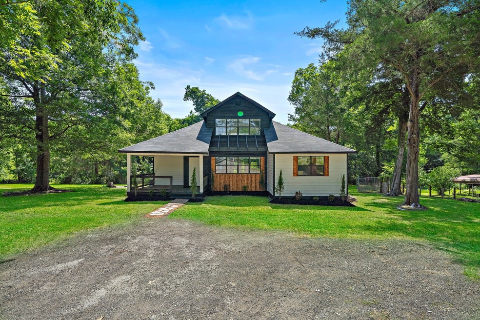 420 County Road 427 Loop, Dayton, TX 77535 - photo 1