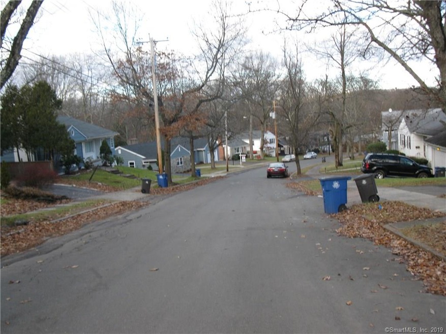 85 Stevenson Rd, New Haven, CT 06515 - photo 1