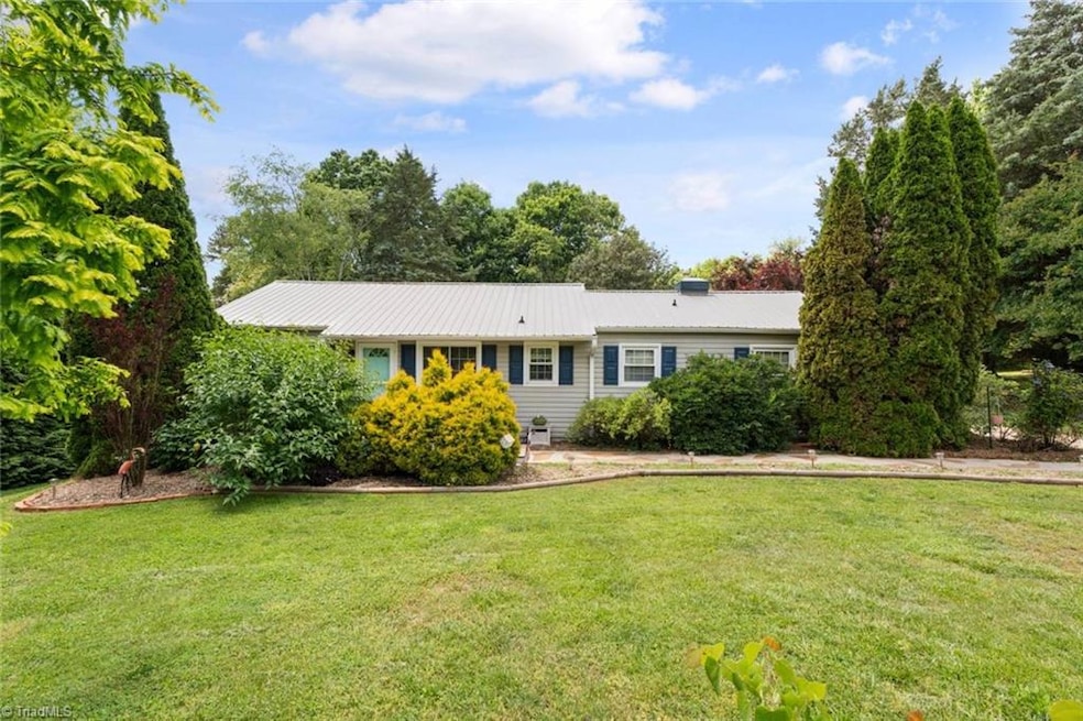 3120 Myrtle St, Winston Salem, NC 27107 - photo 1