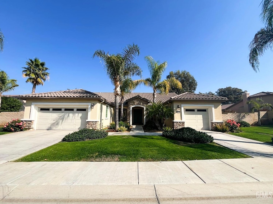 5005 Hartnett Ct, Bakersfield, CA 93306 - photo 1