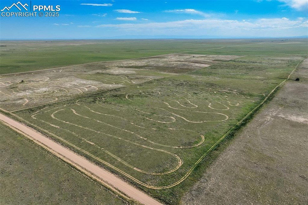 Aerial view of property and surrounding area