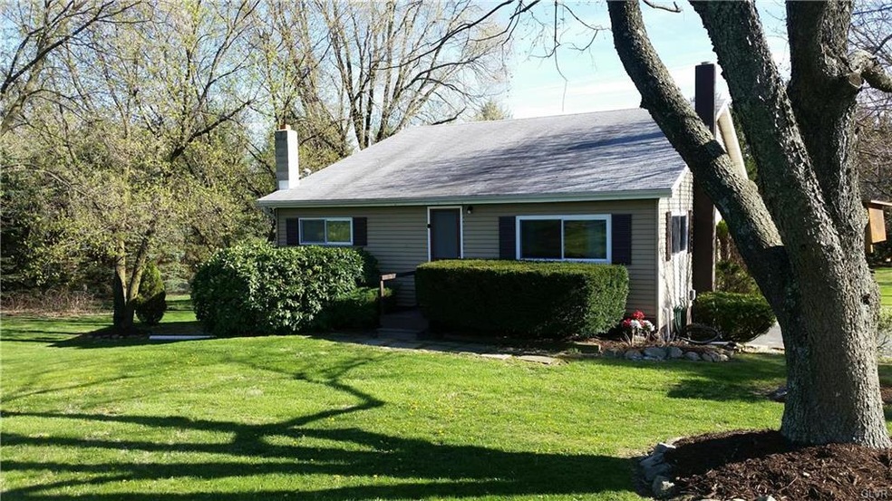 2341 Community Dr, Bath, PA 18014 - photo 1