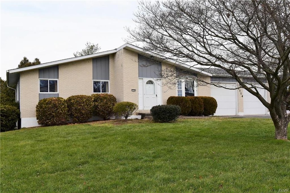 1714 Elmhurst Dr, Whitehall, PA 18052 - photo 1