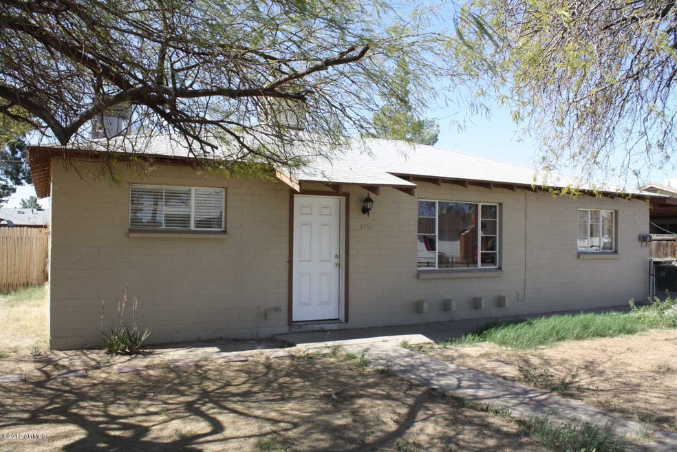 2701 W. Ruth