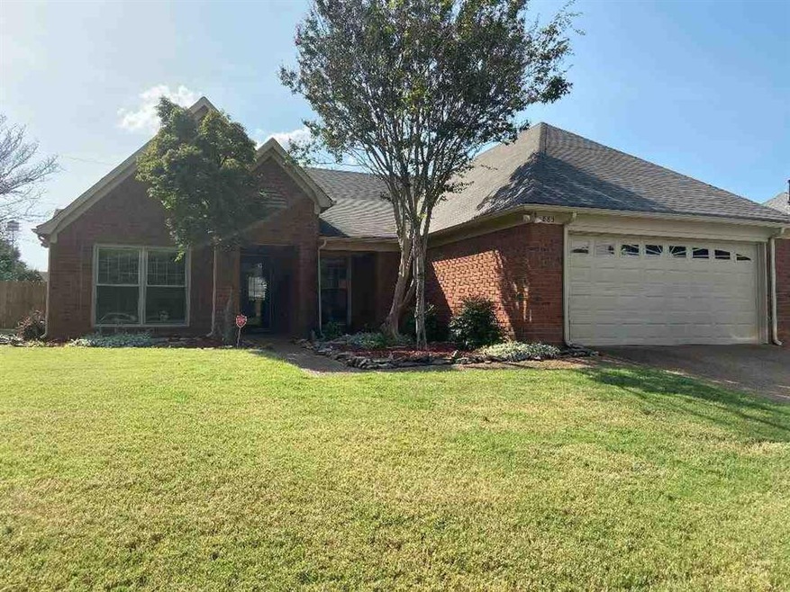 Nice Curb Appeal!