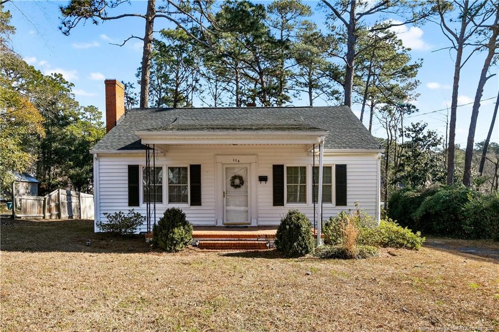 325 Pinecrest Dr, Fayetteville, NC 28305 - photo 1