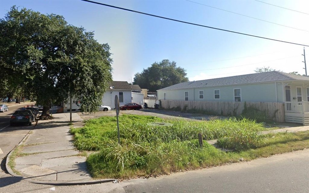 2601 Marais St, New Orleans, LA 70117 - photo 1