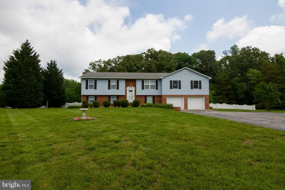 26400 Meadow Wood Dr, Mechanicsville, MD 20659 - photo 1