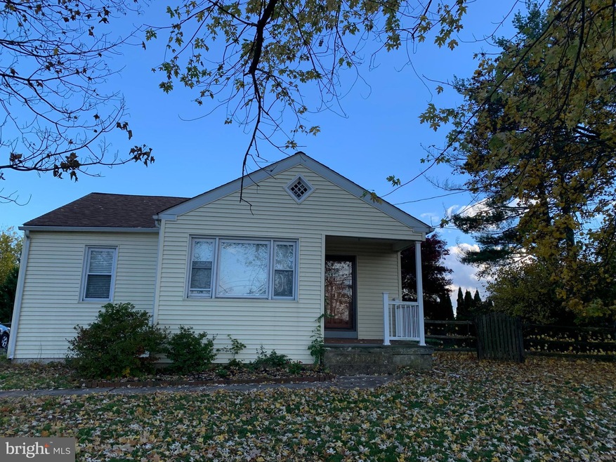 1609 Clearview Rd, Lansdale, PA 19446 - photo 1