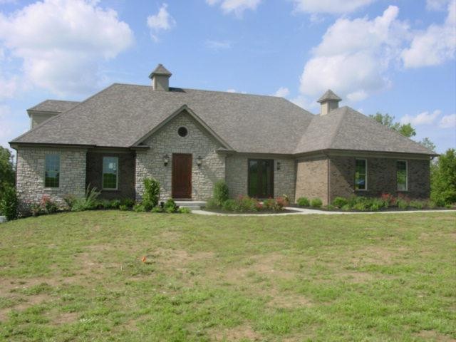 250 Cave Run Cir, Versailles, KY 40383 - photo 1