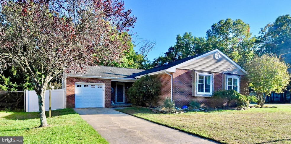 2 Elizabeth Place, Sicklerville, NJ 08081 - photo 1