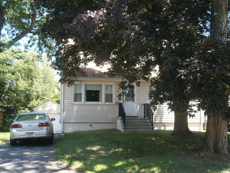 22 Andrew St, Green Brook, NJ 08812 - photo 1