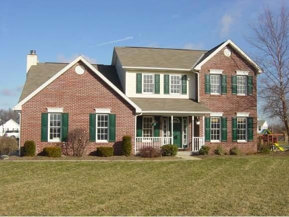 302 Oakbrook Ct, Batesville, IN 47006 - photo 1