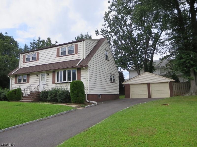 7 Doris Way, Clark, NJ 07066 - photo 1