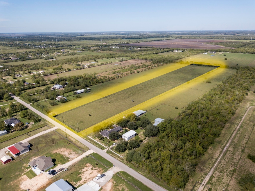 5824 County Road 392, Alvin, TX 77511 - photo 1