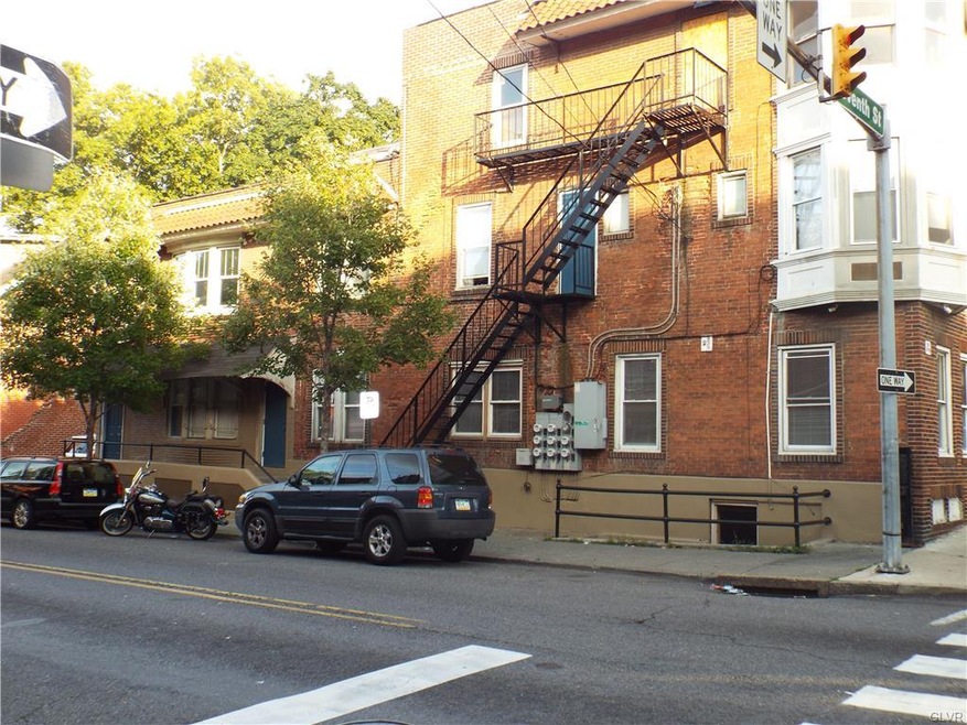 349 N 7th St unit 2, Allentown, PA 18102 - photo 1