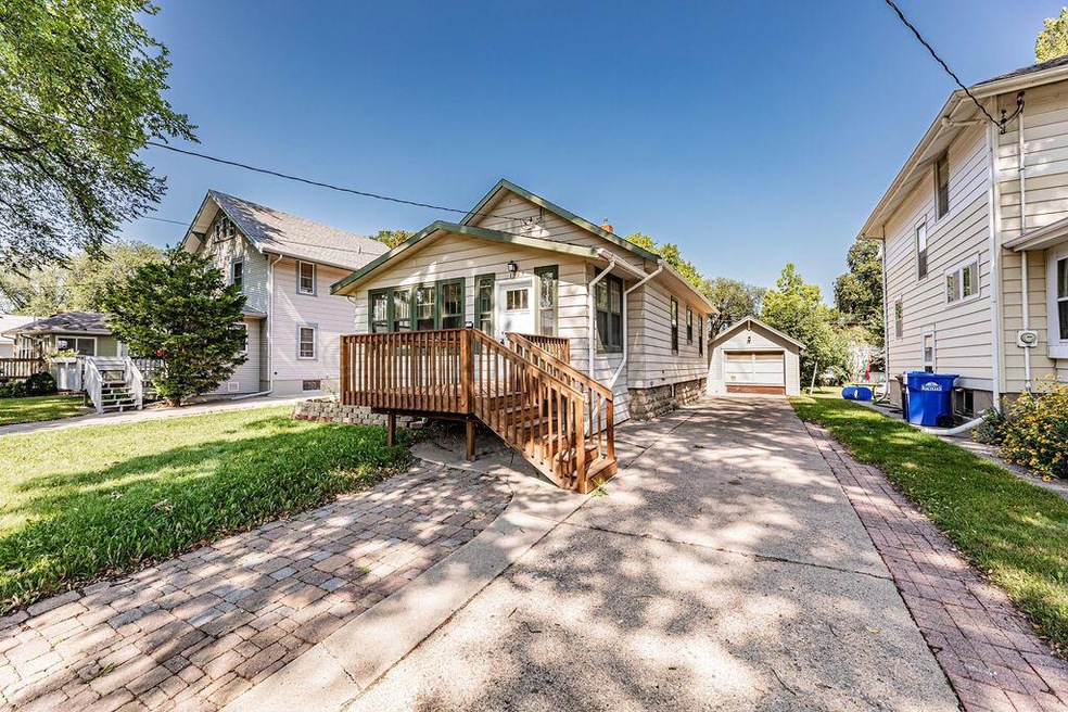 1329 10th Ave S, Fargo, ND 58103 MLS 234167