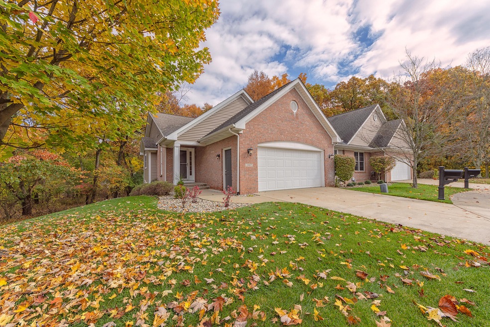 Autumn_Crest_Ln_907_02
