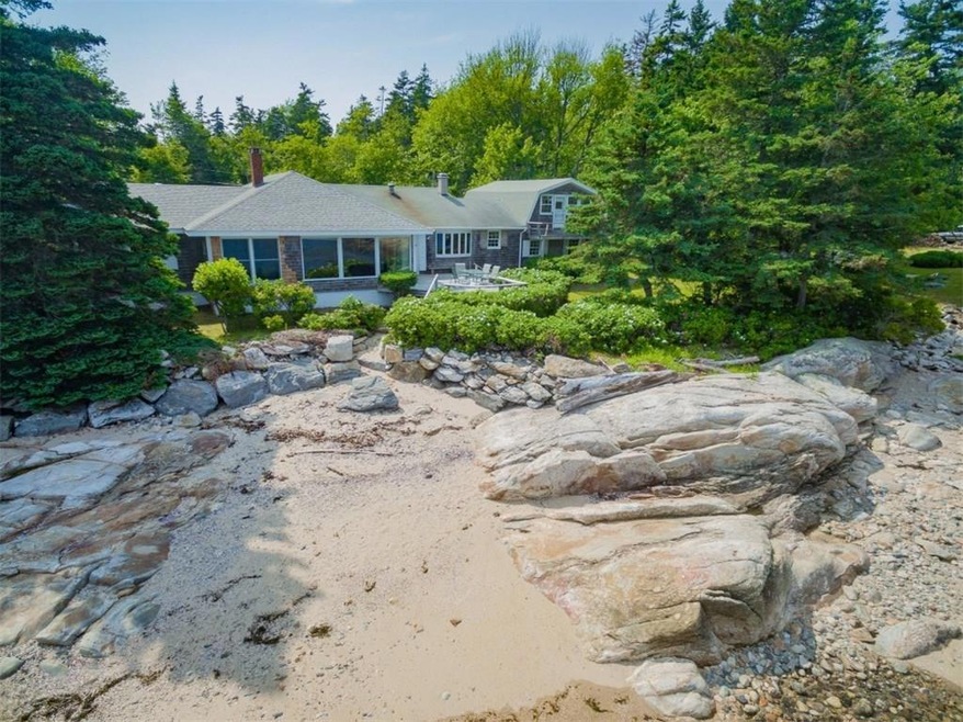 Spectacular ocean front location for...
