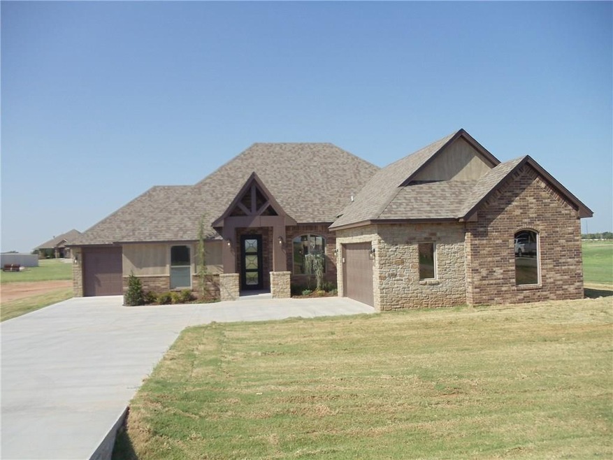 1215 Daniel Way Tuttle - Great curb appeal! Rock &