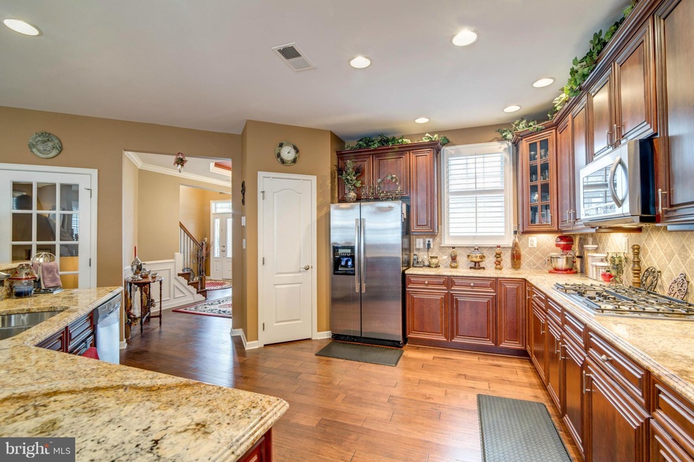 43101 Barnstead Dr, Ashburn, VA 20148 - photo 1