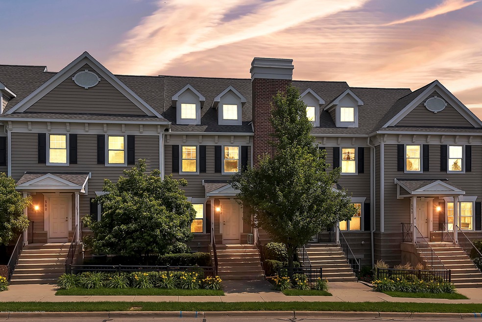 1 352-West-Grand-River-Avenue-East-Lansi