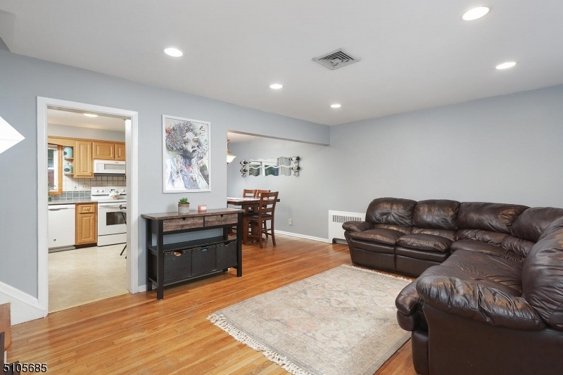 600 Betsy Ross Place, Bound Brook, NJ 08805 - photo 1