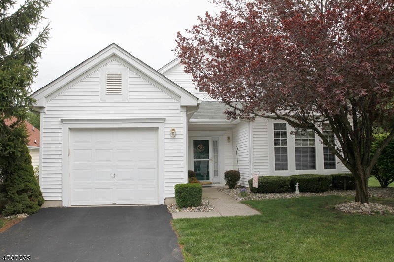 2 Coventry Cir unit 2, Belvidere, NJ 07823 - photo 1