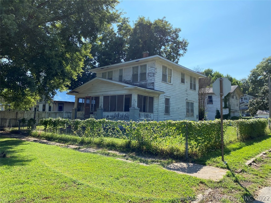 824 N Central Ave, Okmulgee, OK 74447 - photo 1