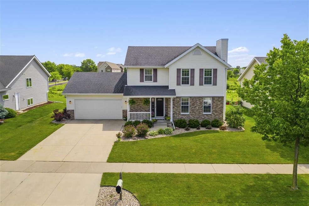 2774 Sunflower Dr, Fitchburg, WI 53711 - photo 1