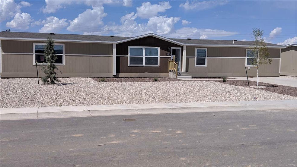 918 Butternut St, Carlsbad, NM 88220 - photo 1