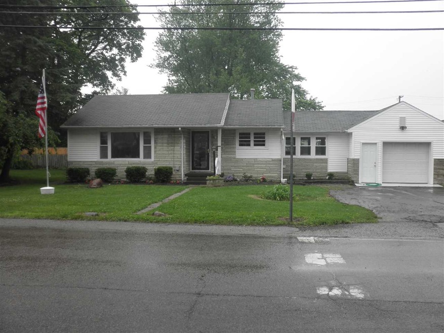 202 N Bond St, Bluffton, IN 46714 - photo 1