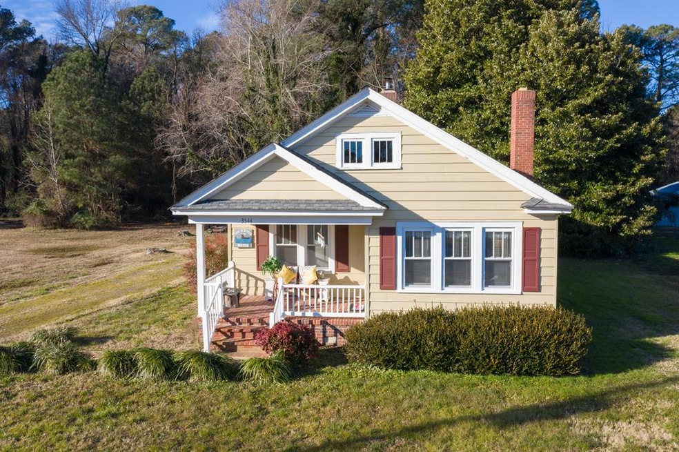 3544 Weems Rd, Weems, VA 22576 - photo 1