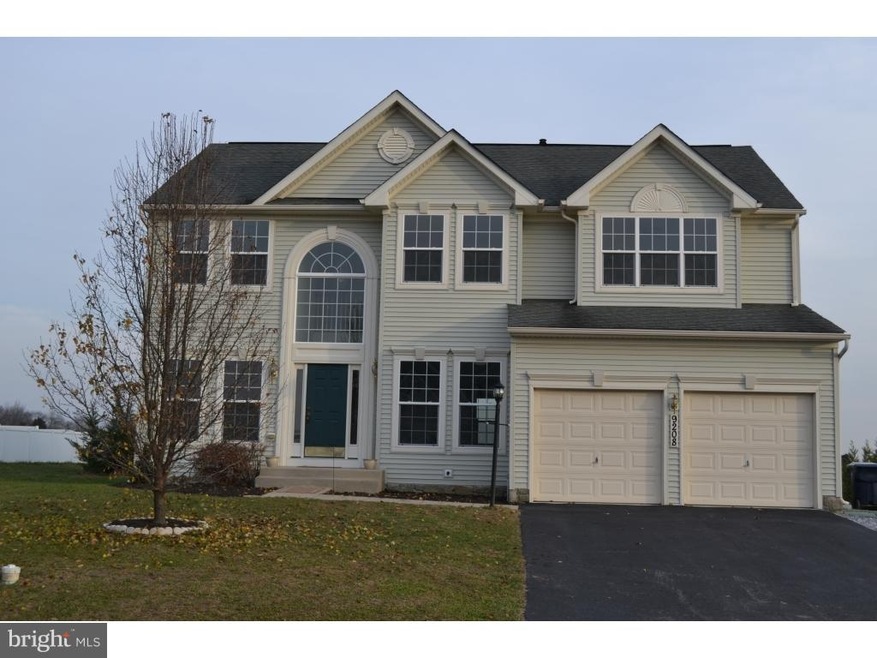 9208 Lindale Ave, Greencastle, PA 17225 - photo 1