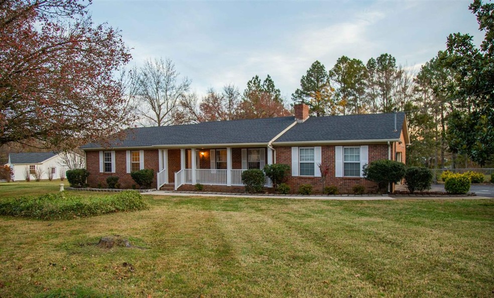 103 Hilltop Dr, Shelbyville, TN 37160 - photo 1