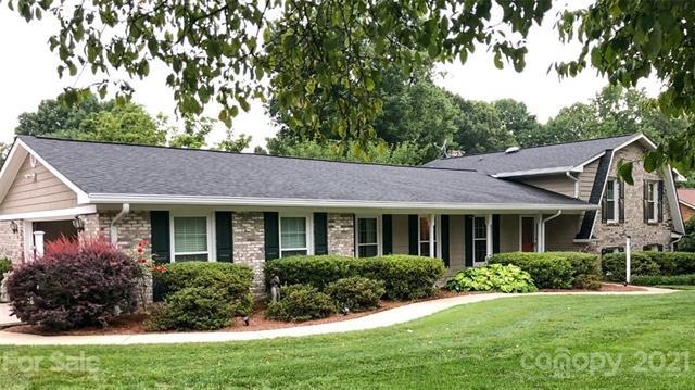 901 Carolyn St, Statesville, NC 28677 - photo 1