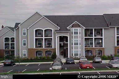 46606 Drysdale Terrace unit 202, Sterling, VA 20165 - photo 1