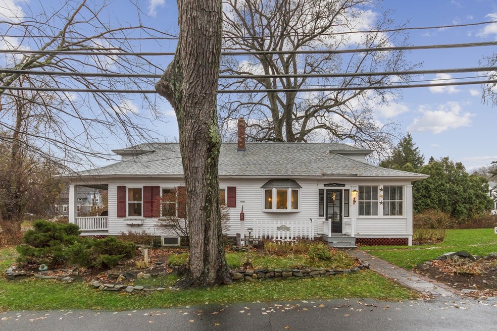 342 Pelham St, Methuen, MA 01844 - photo 1