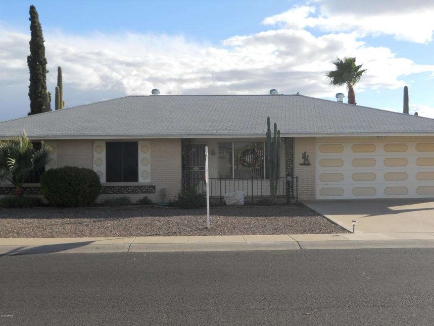 10713 W Hutton Dr, Sun City, AZ 85351 - photo 1