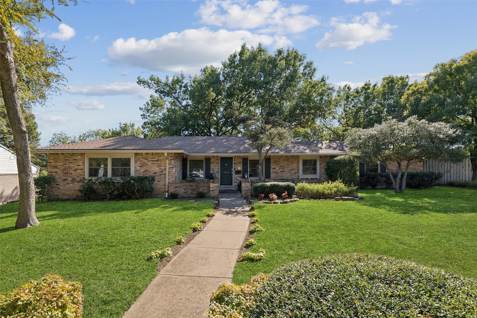 For Sale $675,000 • Co-Listing Agent