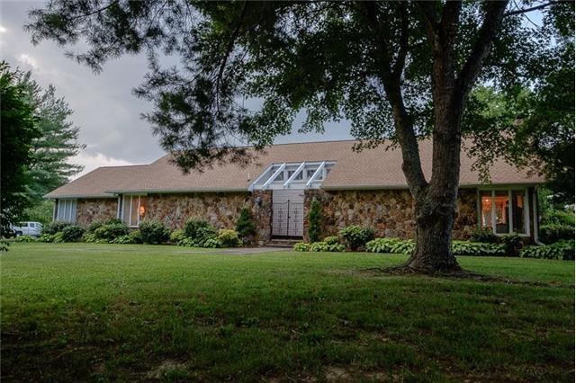 435 Naron Rd, Shelbyville, TN 37160 - photo 1