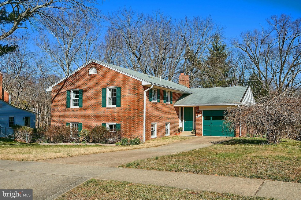 5133 Portsmouth Rd, Fairfax, VA 22032 - photo 1