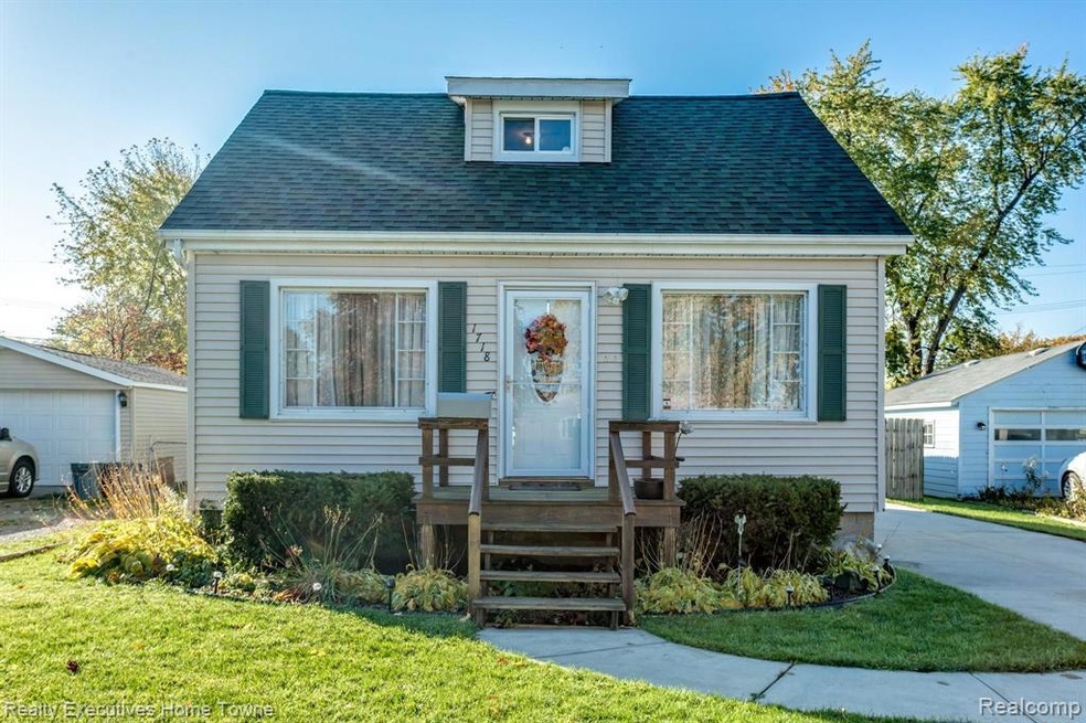 1718 Jenks St-22.JPG