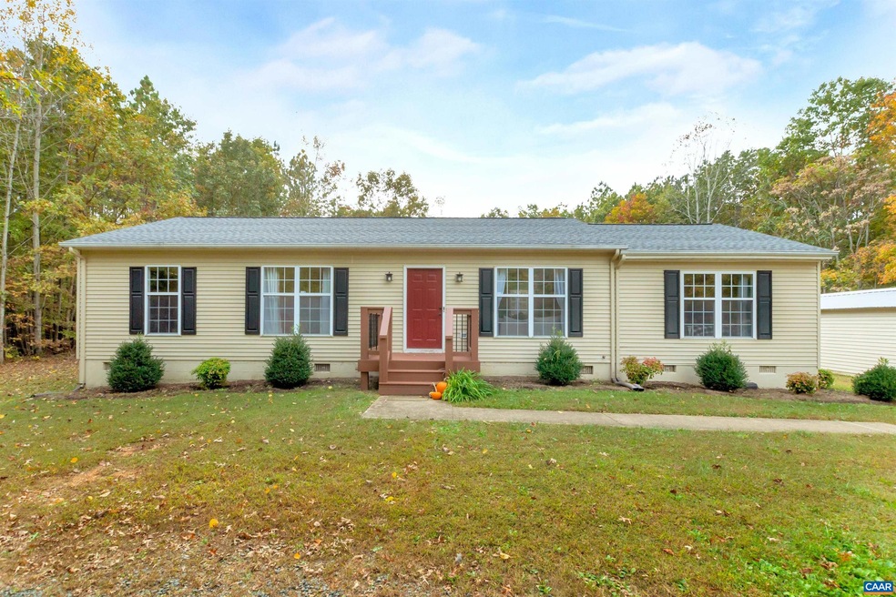 5578 Rolling Rd, Scottsville, VA 24590 - photo 1