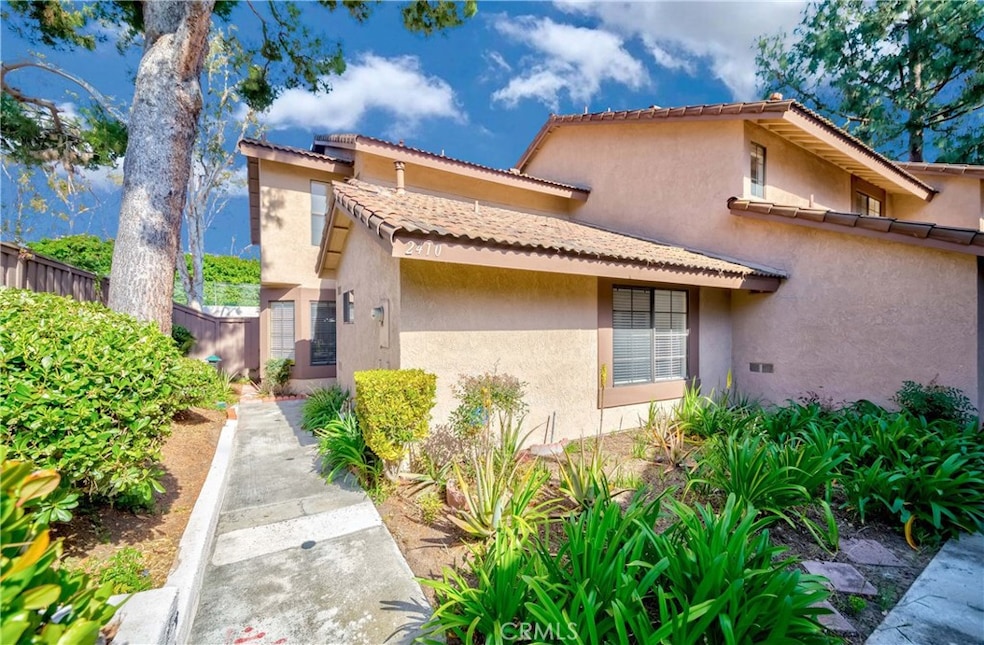 Under Contract $929,000