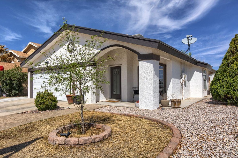 14249 Desert Cloud Dr, Horizon City, TX 79928 - photo 1