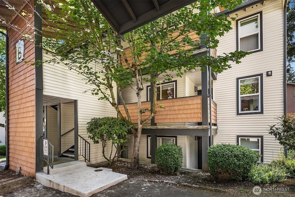 8615 238th St SW unit B202, Edmonds, WA 98026 - photo 1